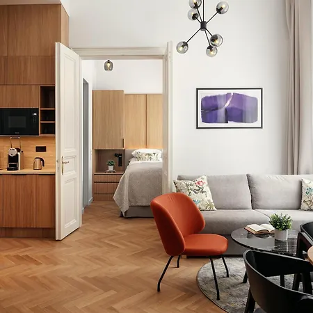 R16 Residences 아파트호텔 5*