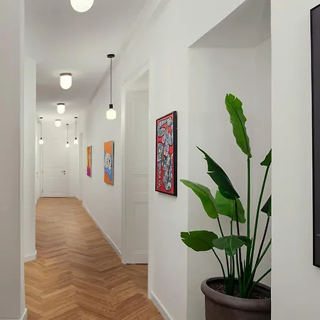 R16 Residences 아파트호텔 프라하