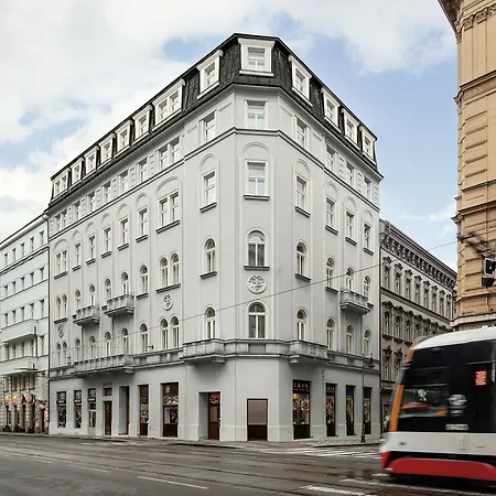 R16 Residences Appart hôtel 5*