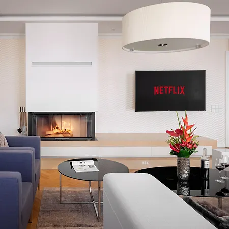 R16 Residences Appart hôtel 5*