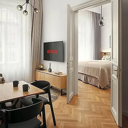 R16 Residences 아파트호텔