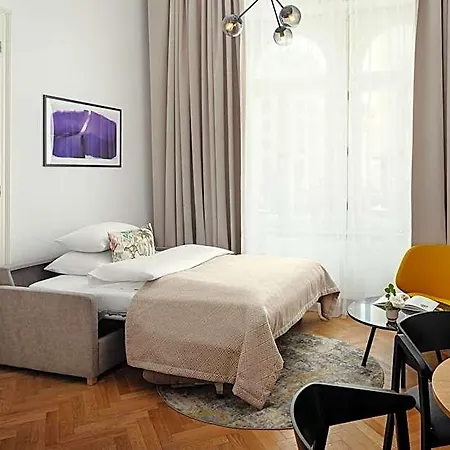 R16 Residences 5* 프라하