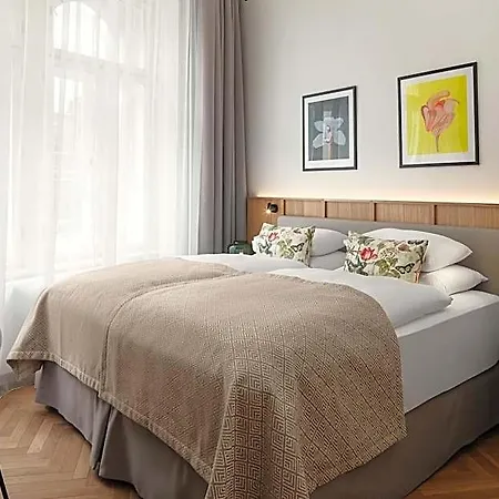 R16 Residences 5* 프라하