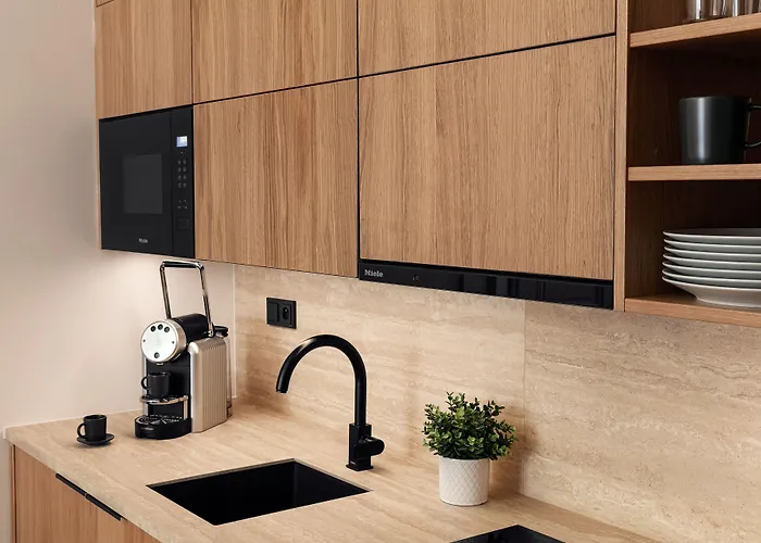 Aparthotel R16 Residences 5*